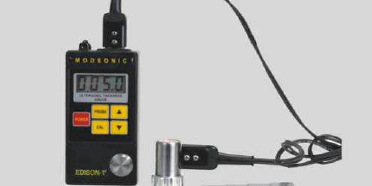 Wall Thickness Gauge vs. Calipers: Which is Better for Your Application?