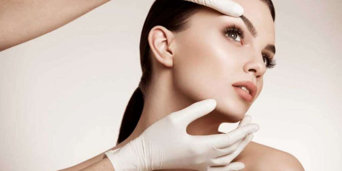 Local vs. International Dermatologists: Who Are the Best for Dermal Fillers in Dubai?