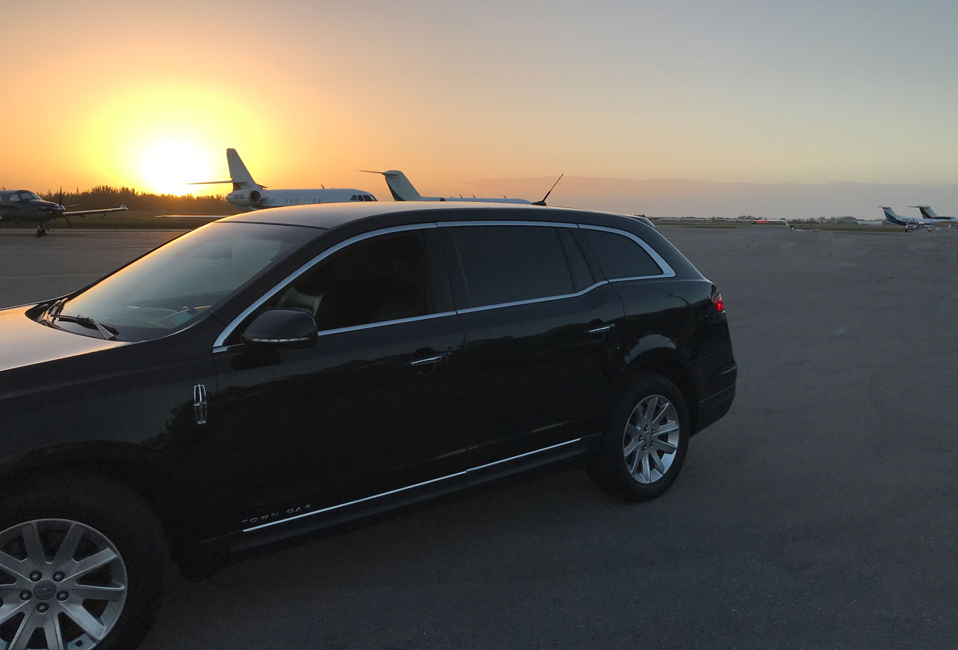 Fort Lauderdale limo service & Black Car Hire | Airport & Seaport Transfers