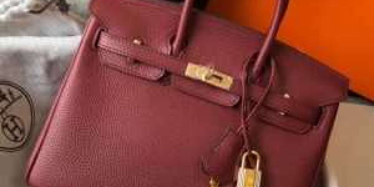 Reasons Why Replica Handbags Became Popular: