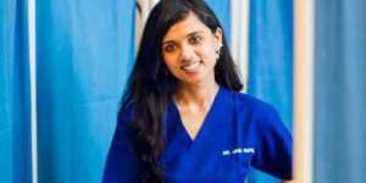 Meet Dr. Jaya Gupta, Renowned Skin Specialist in South Delhi for Stunning Results