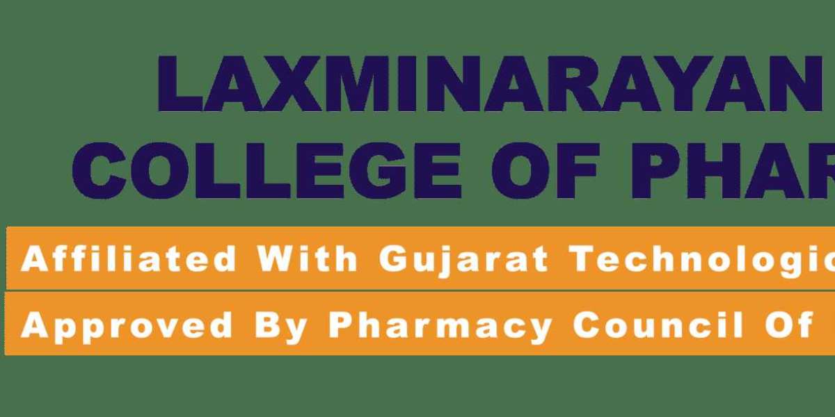 Is a Pharmacy Course in Gujarat the Best Path for Your Career?