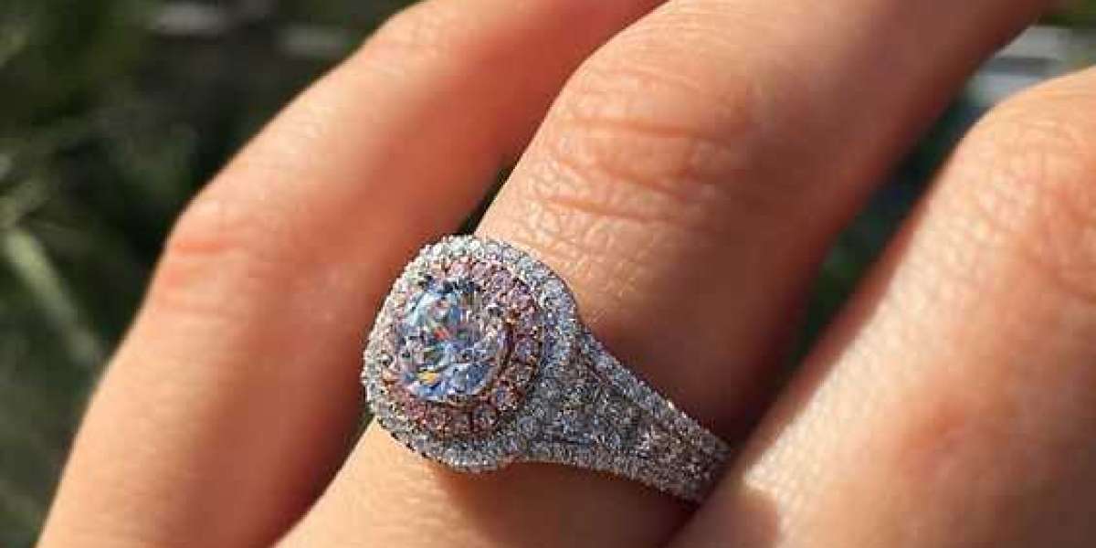 How to Choose an Ethical Engagement Ring Online