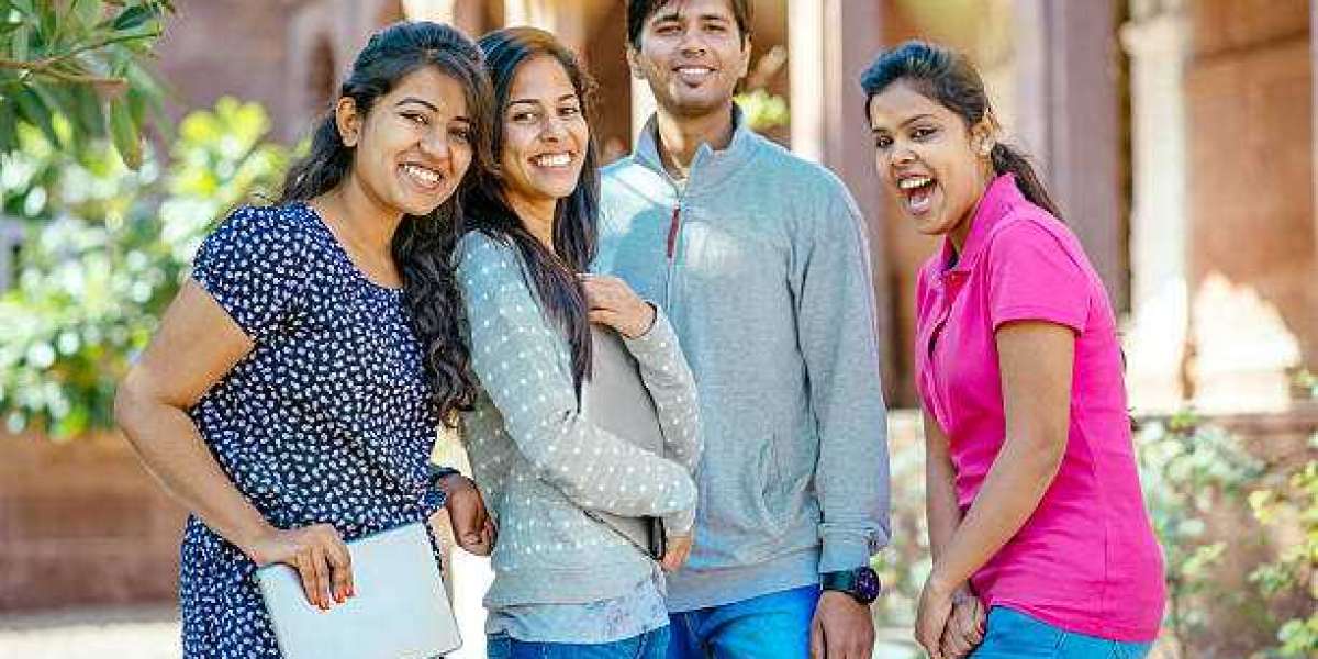 Study MBA in Lucknow: How Samarth Tutorial Helps You Stand Out