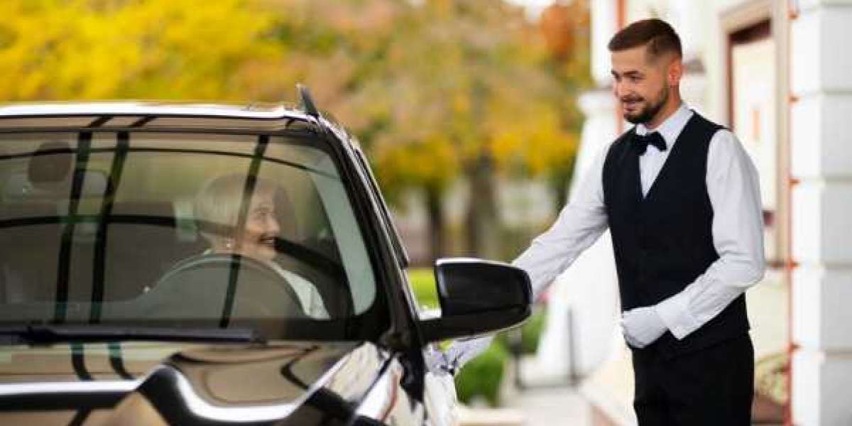 Chauffeur vs. Driver: The Difference In Services