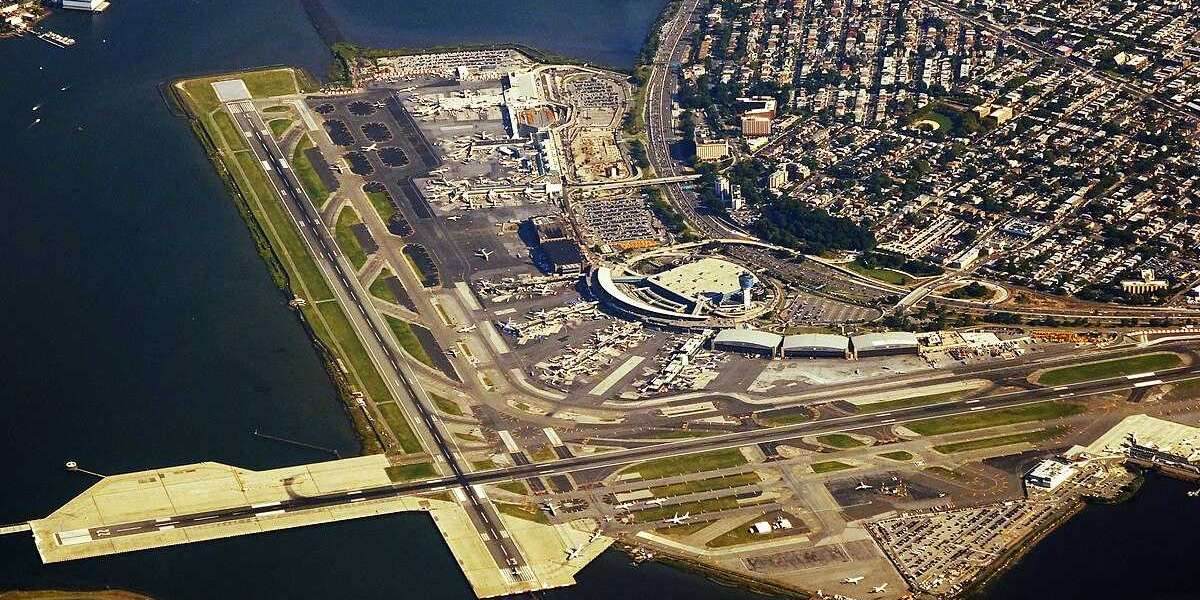 Navigating Southwest Airlines’ Terminal at Detroit Metro Airport