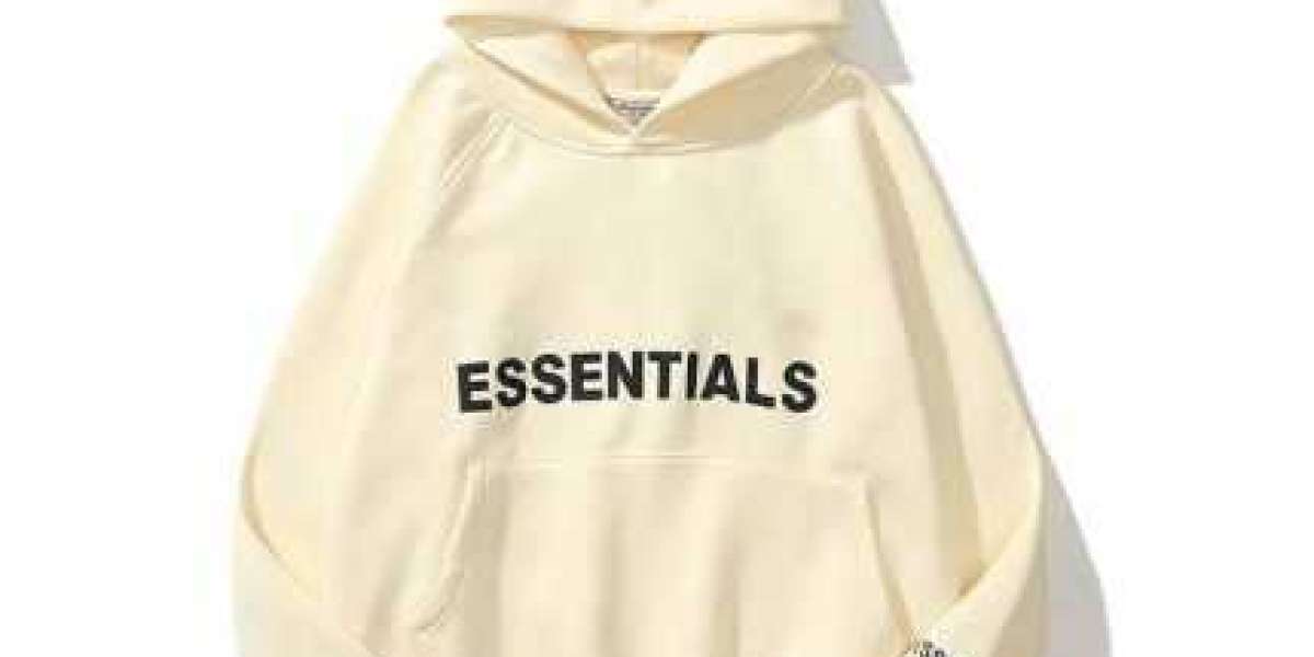 Essentials Hoodies: A Perfect Gift for Friends, Family, or Yourself This Season