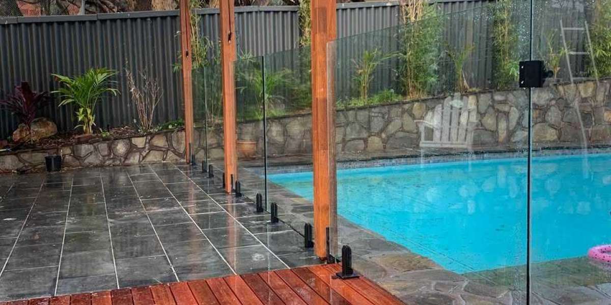 Transform Your Poolside: The Aesthetic and Safety Benefits of Swimming Pool Glass Fencing