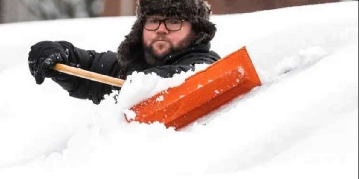 The Must-Have Tool for Winter: Snow Rake for Cars