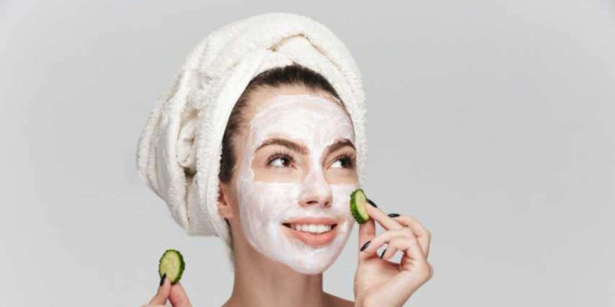 What is the Best Daily Skincare Routine for Glowing Skin?