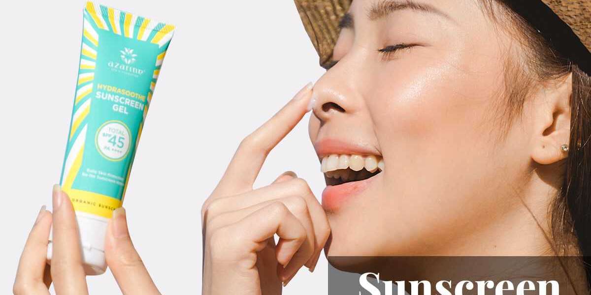 Sunblock Wajah dan Badan: Perlindungan Optimal dari Azarine Cosmetic