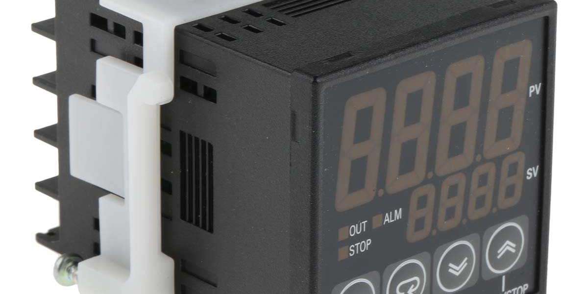 How Do Temperature Controllers Enhance System Efficiency and Accuracy?