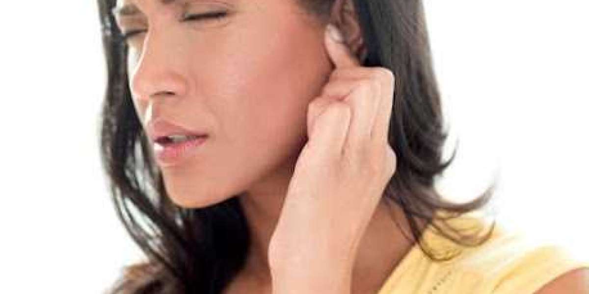 Expert Ear Pain & Infection Treatment at Veekay Clinic – Best ENT Care in Gurgaon