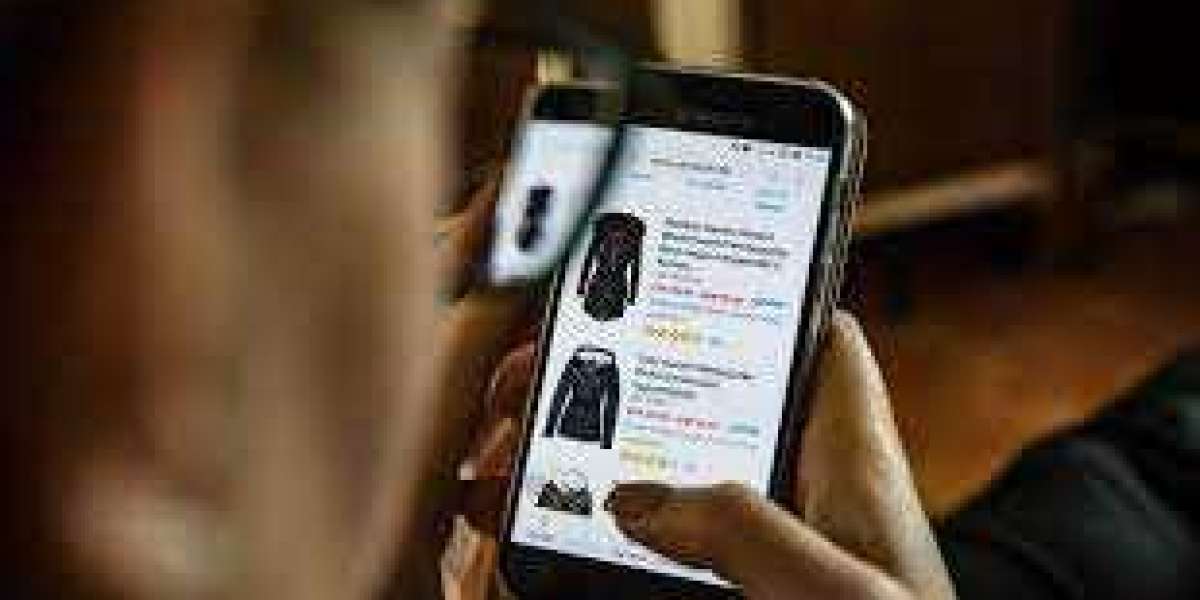 Safety Tips for Online Shopping in the UAE