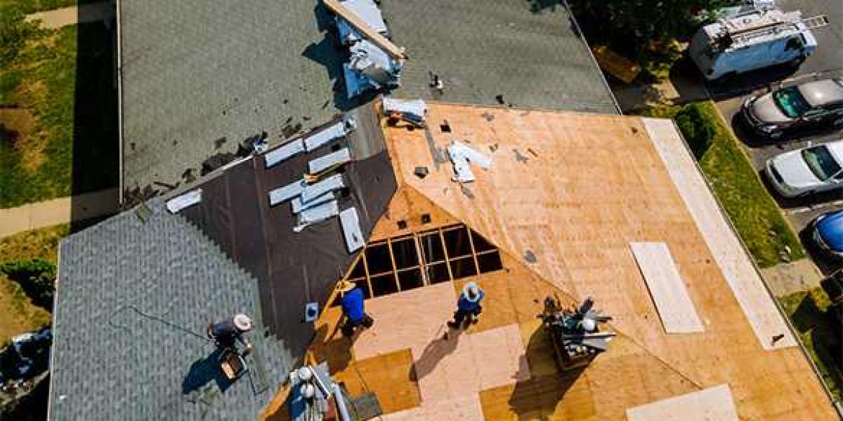 Affordable Roofing Solutions in La Crosse, WI: Tips for Saving on Roof Repairs