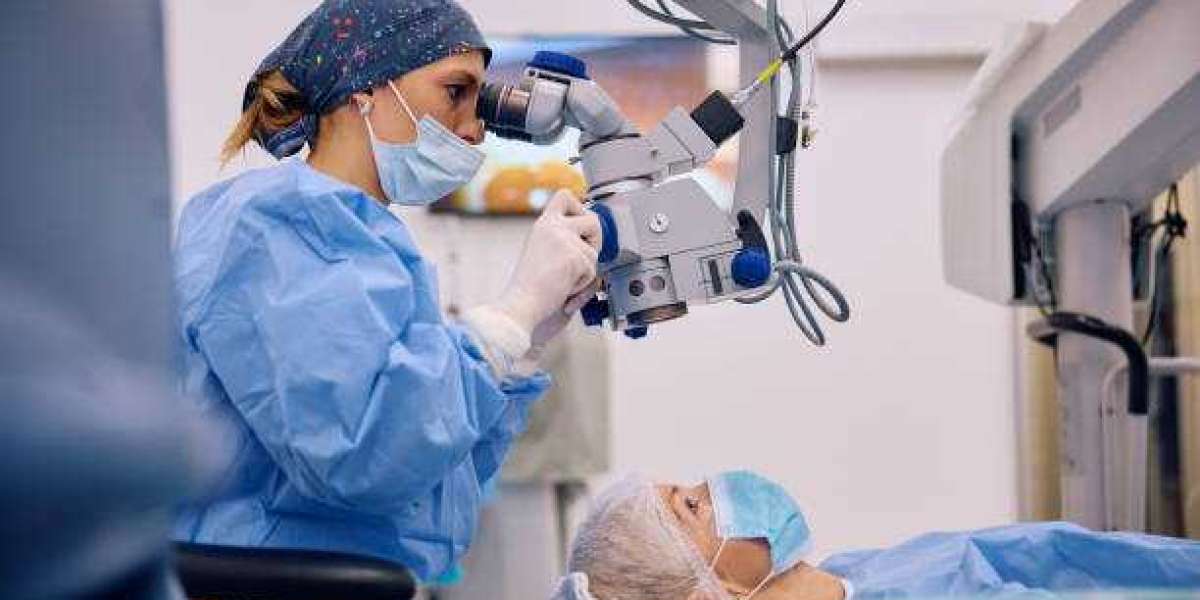 LASIK Surgery: Types, Procedure, and Side Effects Explained