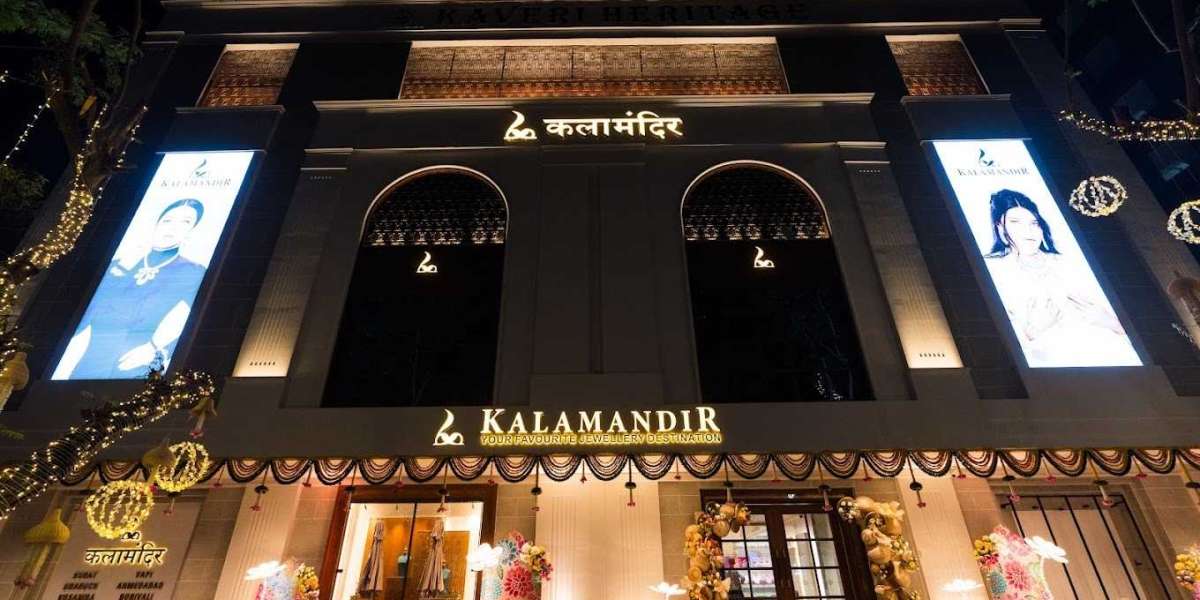 Exquisite Gold, Diamond, and Platinum Jewelry at Kalamandir Jewellers in Borivali