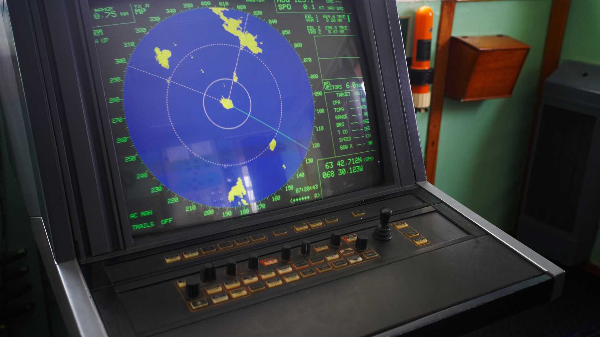 How Does a Sonar System Work?