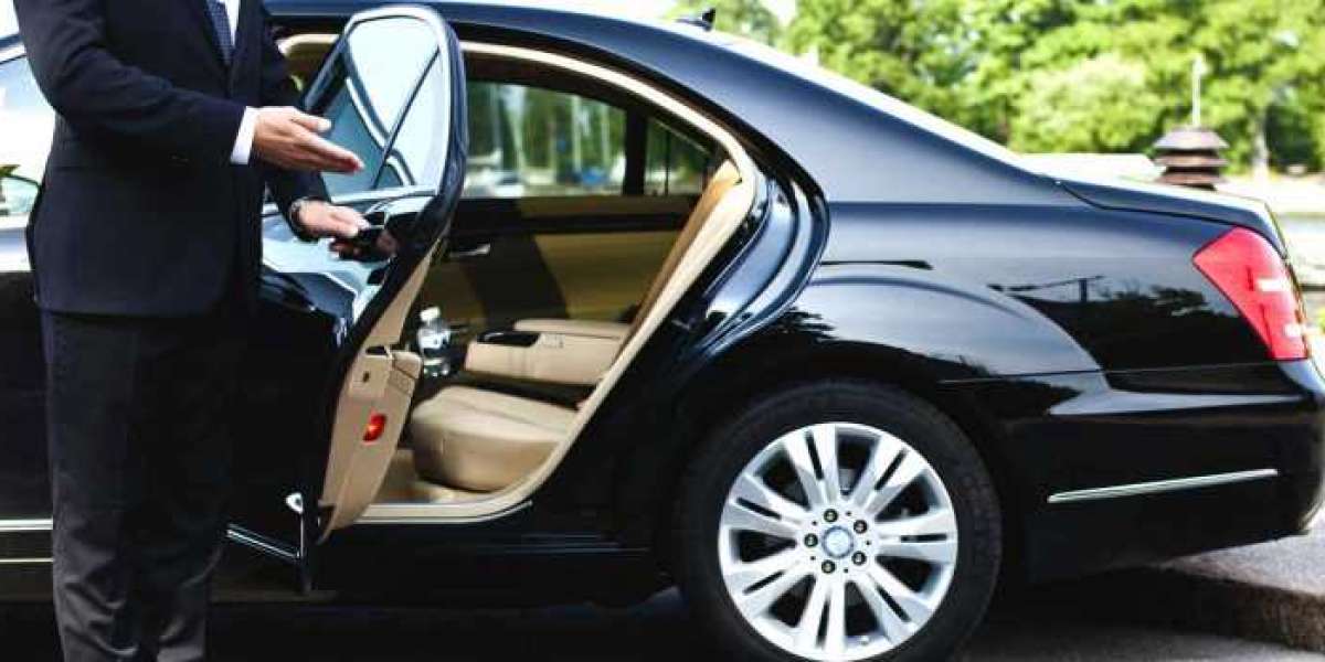 Discover the Best Luxury Chauffeur Service in NJ with Famous Drive