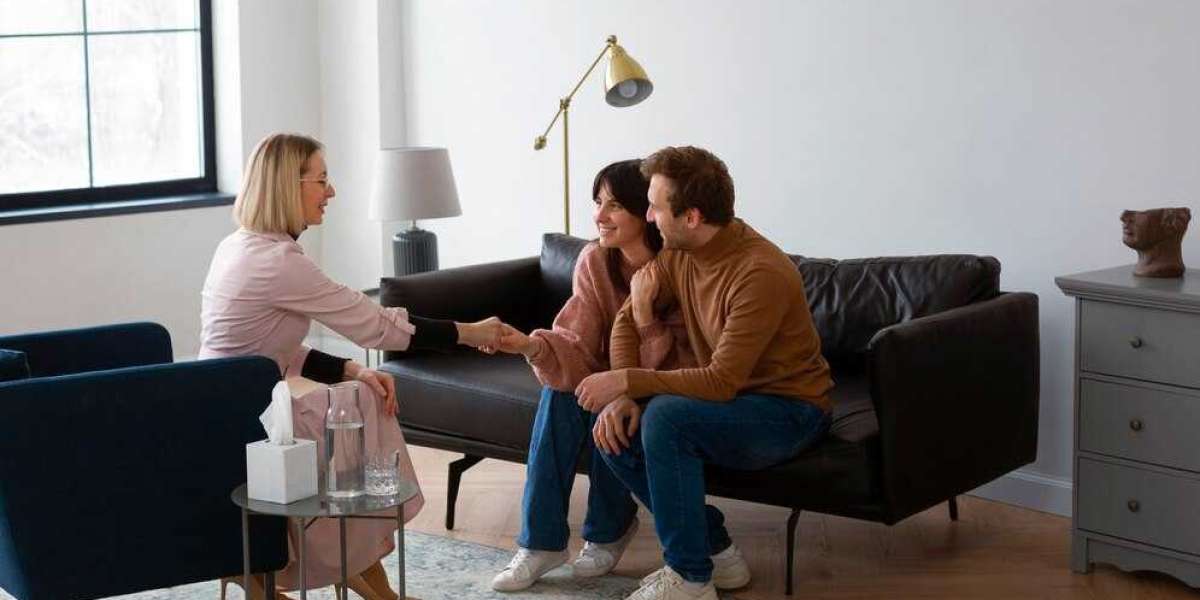 When to Seek Help: Addressing Communication Breakdown in Your Relationship