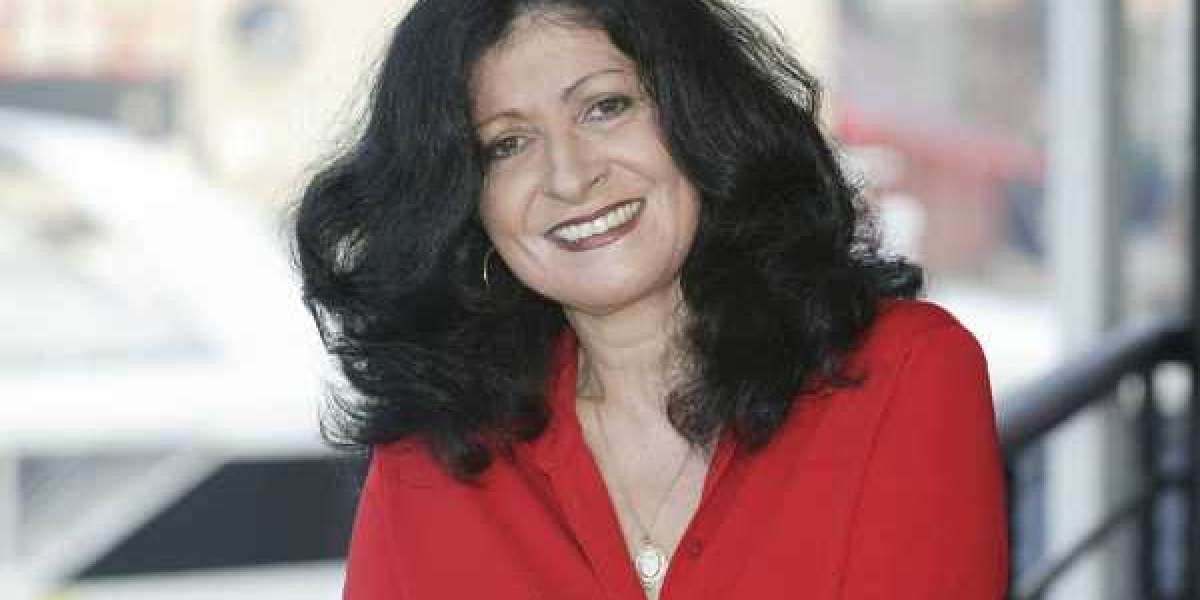 What Is Judith Ortiz Cofer’s Main Argument in American History Savers?