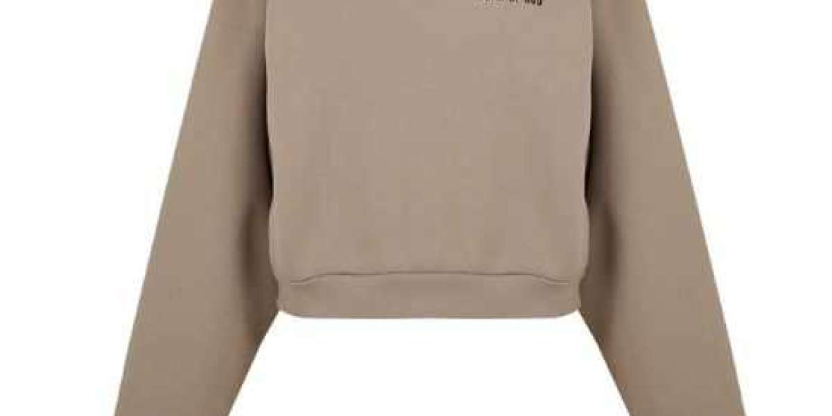 2025’s Coolest Fear of God Essentials