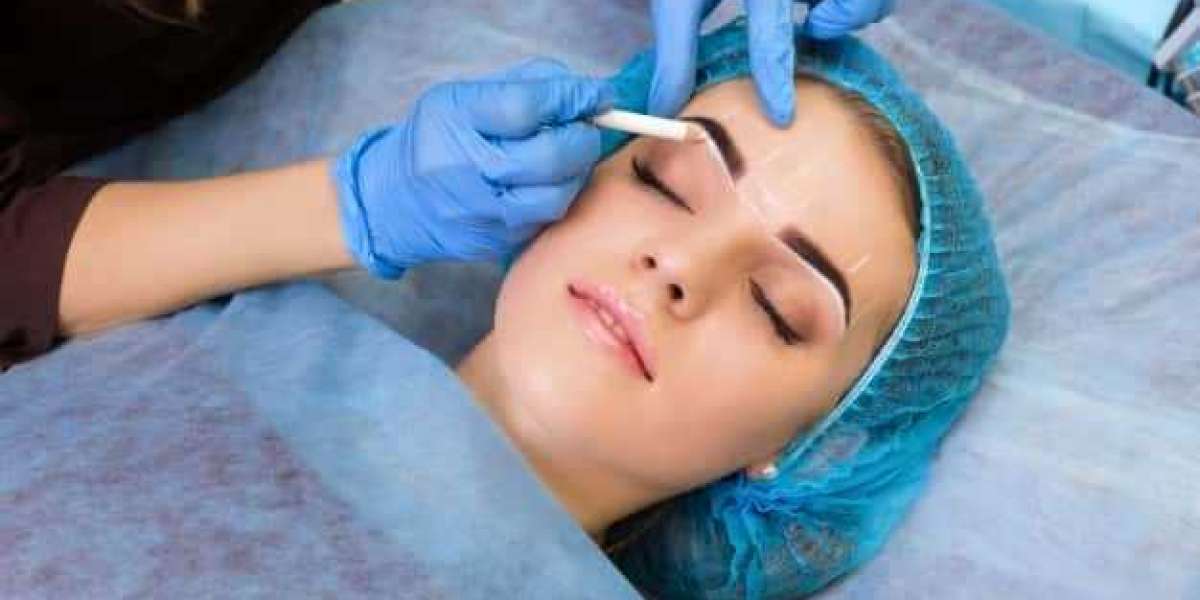 Common Side Effects of Eyebrow Transplants in Dubai and How to Handle Them