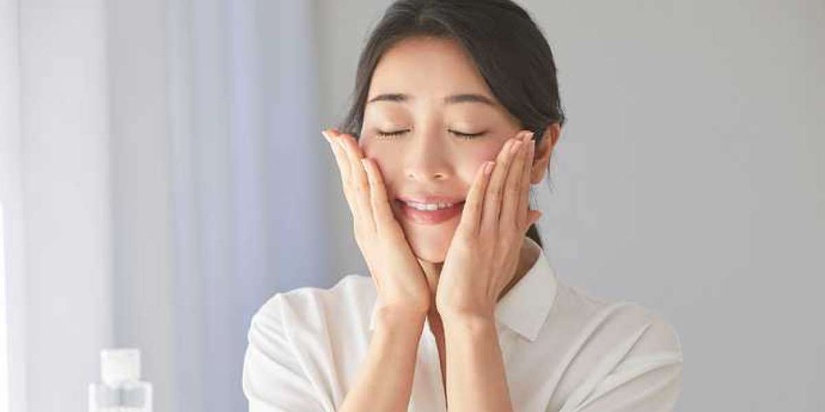 Trusted by Thousands: Delhi’s Go-To Lady Dermatologist for Skin Rejuvenation