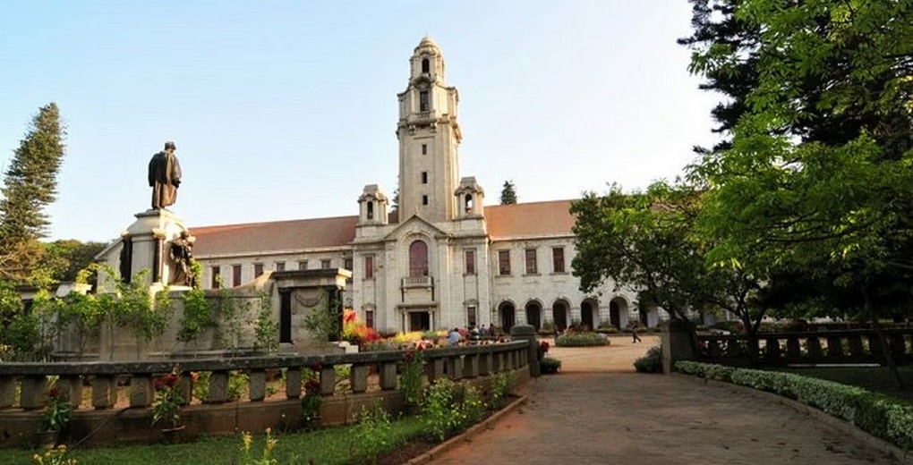 Top 5 Universities in India for UG and PG Programs in 2025 - CMI TIMES News