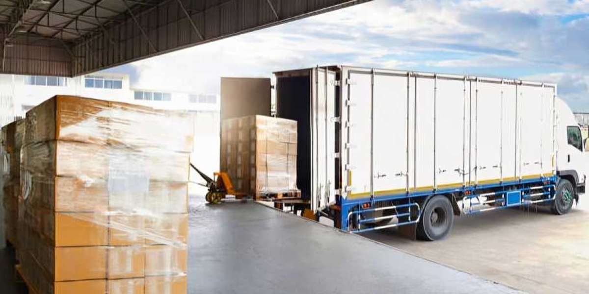How Do Order Fulfillment Centers in Toronto Handle Large Volumes?