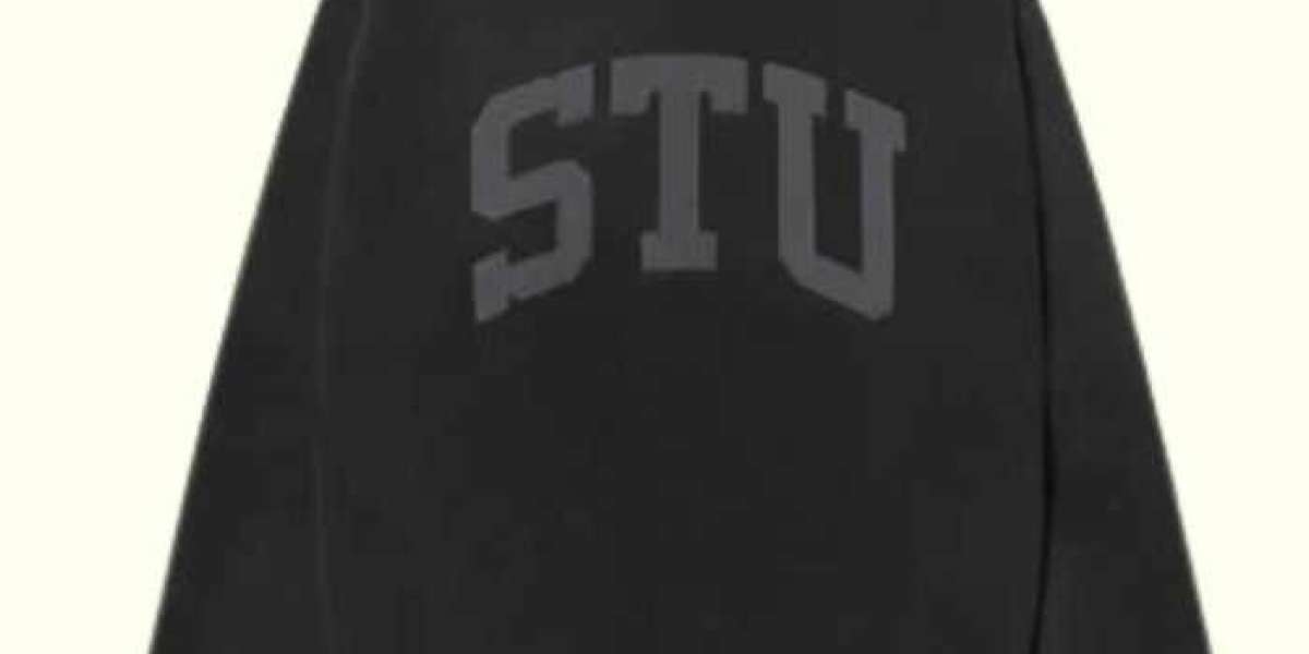 From Street to Chill: STUSSY