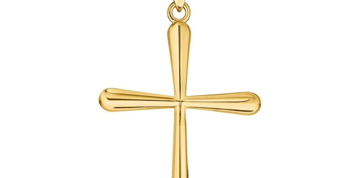 How to Choose the Perfect Gold Cross Necklace for Women: Style Guide
