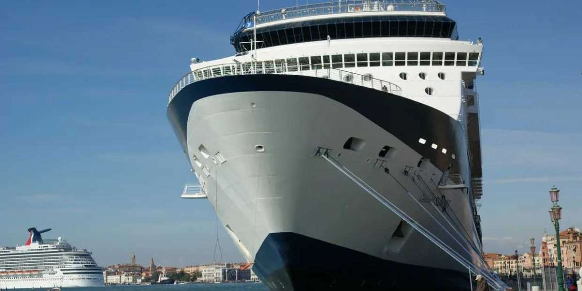 What Makes Cruise Ship Transfer the Best Way to Start and End Your Vacation?
