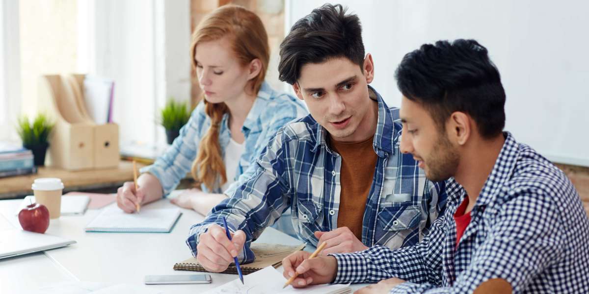 The fee structure for an ACCA course