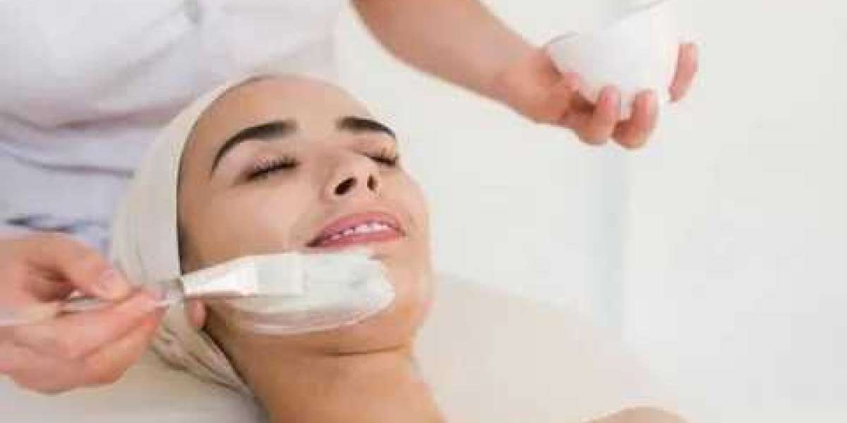 Chemical Peels vs. Microdermabrasion: Which Is Better for Your Dubai Skin?
