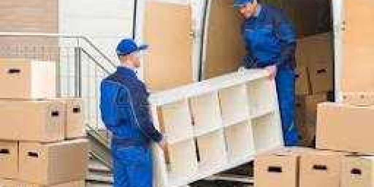 Trusted by Families and Businesses – The Moving Experience Dubai Locals Rely On Expert Movers