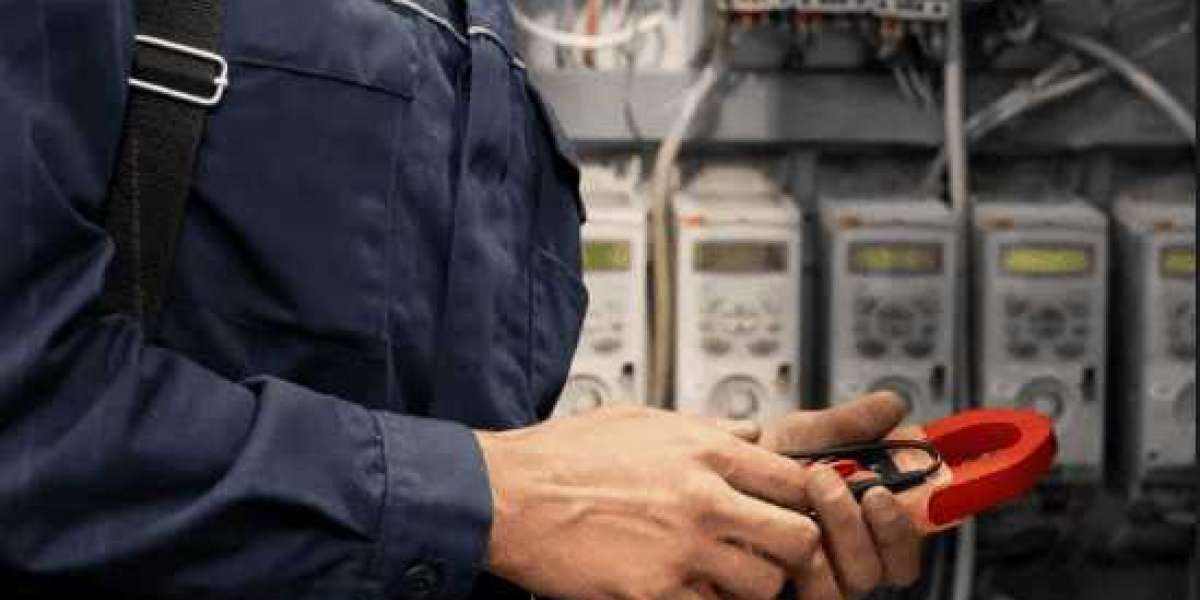 How to Choose the Right Commercial Electrician in Ottawa