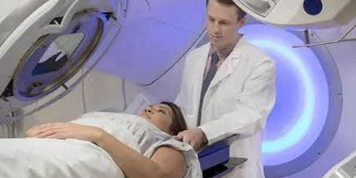 Finding the Right Oncologist in Lucknow: A Patient’s Guide