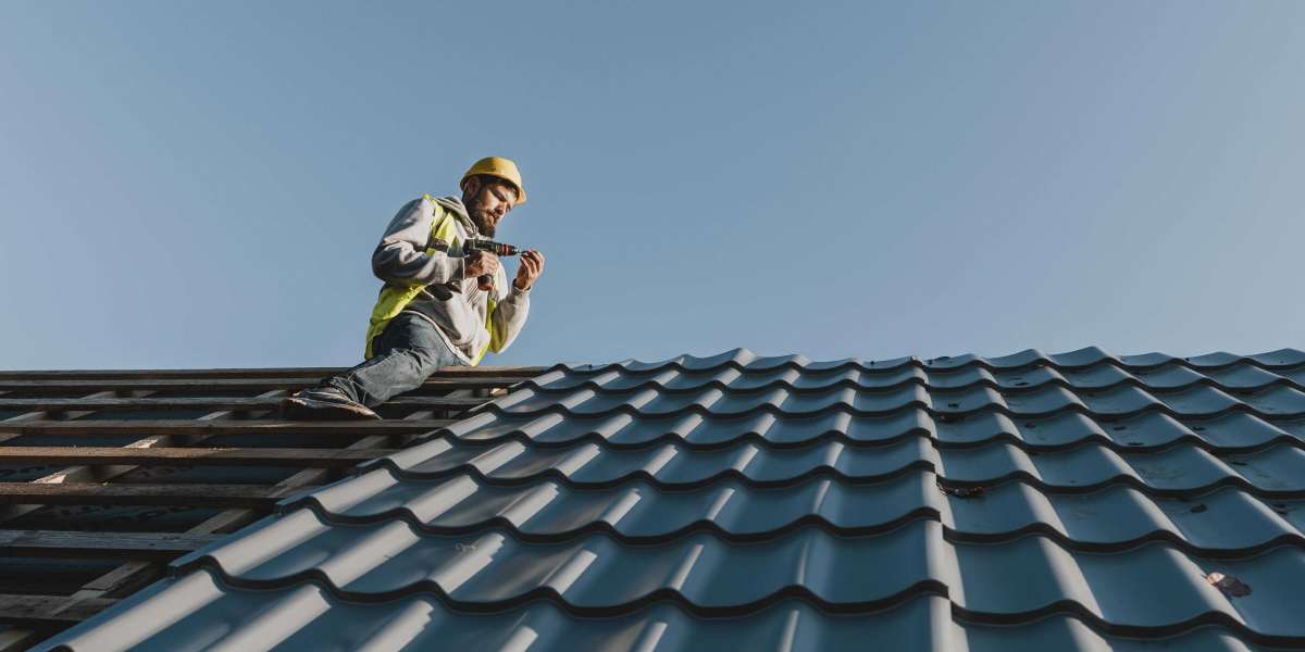 Finding the Best Roofing Services Near You: A Guide to Residential, Commercial & Roof Repairs