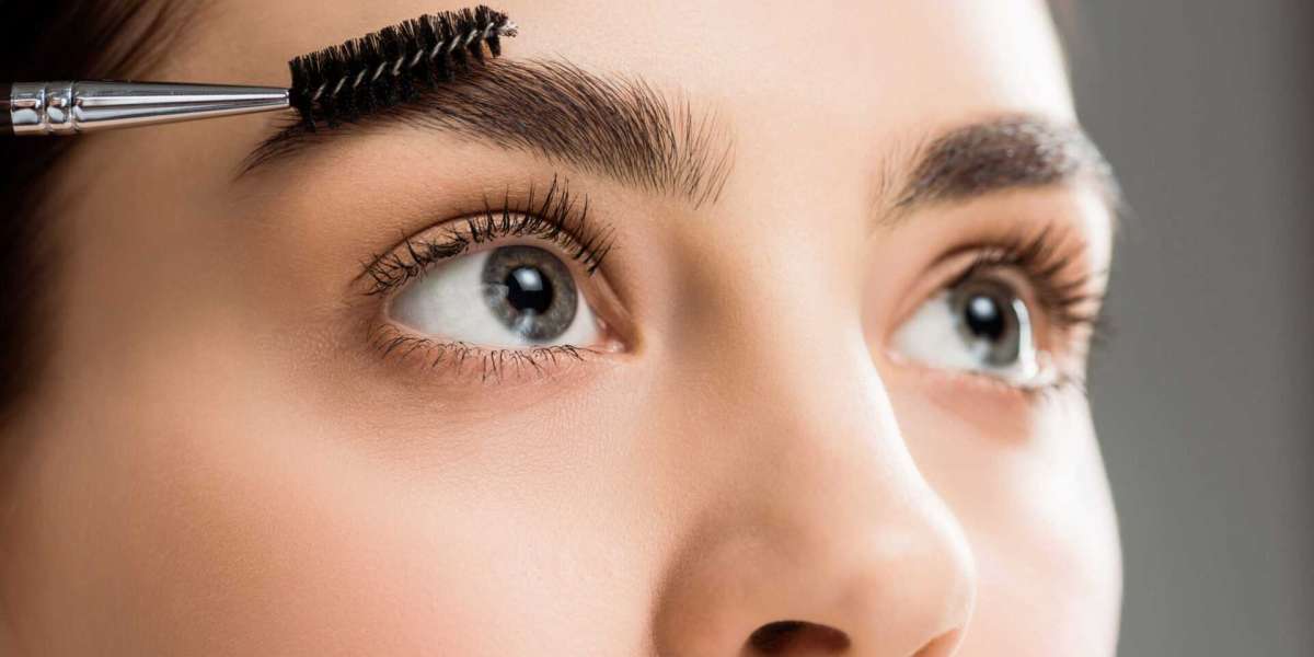 Can Eyelash Transplants Be Reversed or Removed?