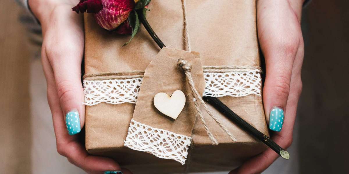 Heartfelt Treasures: Unforgettable Personalised Gifts for Every Moment