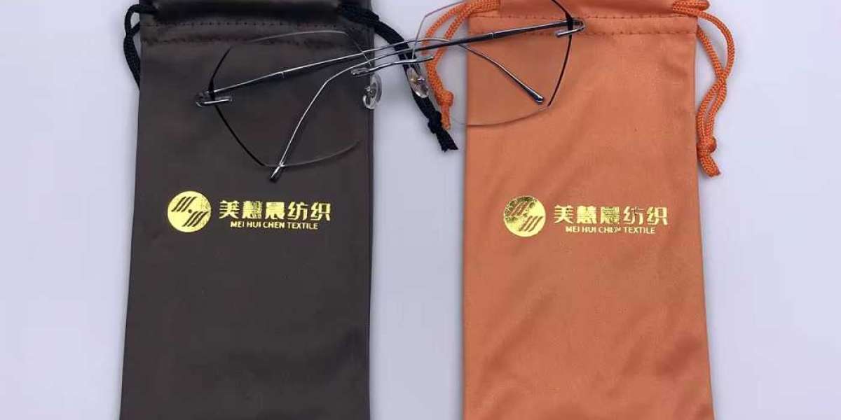 Glasses Pouch That Combines Style and Protection