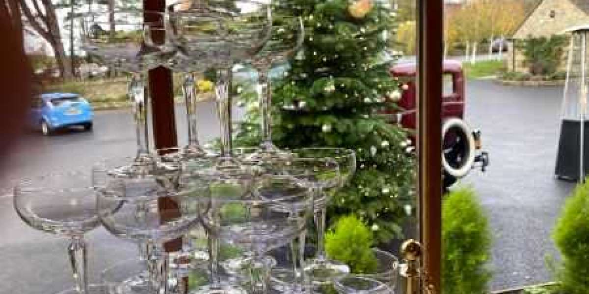 Experience Elegance: Champagne Towers & Fountains for Every UK Celebration