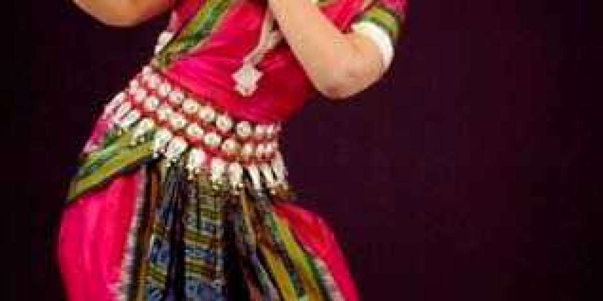 Top Benefits of Learning Bharatanatyam Online for Bangalore-Based Students