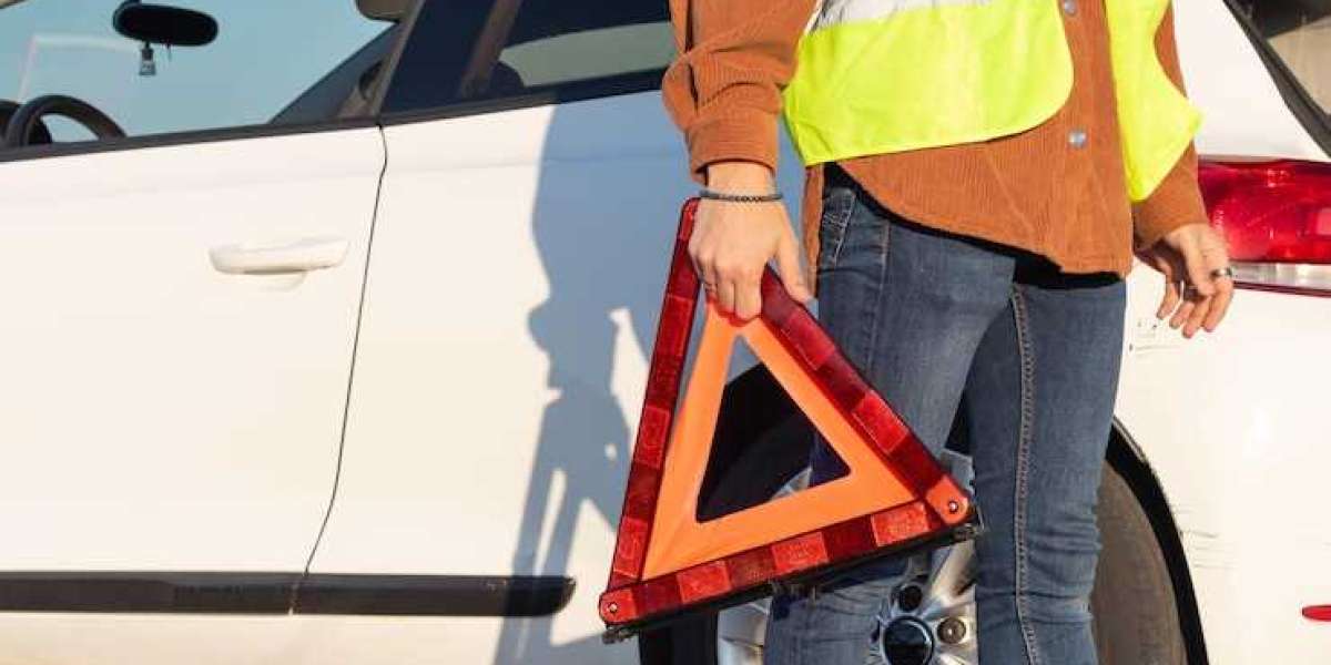 Top 08 Benefits Of Using Local Emergency Roadside Assistance Near Me