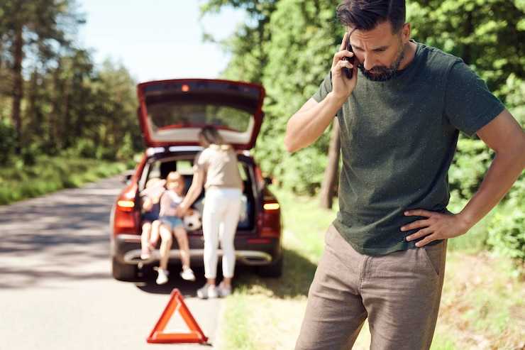 Emergency-Roadside-Assistance-Near-Me