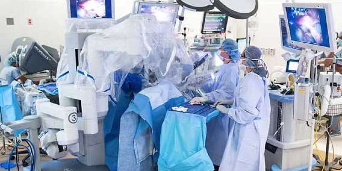 Dr. Vikas Agarwal: Leading Robotic Uro Oncology Specialist in Delhi