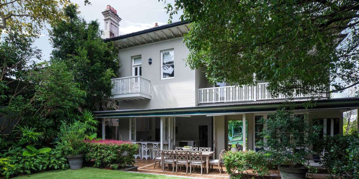 From Simple Retreat to Beloved Family Homestead: Michael Bell Architects' Timeless Transformation