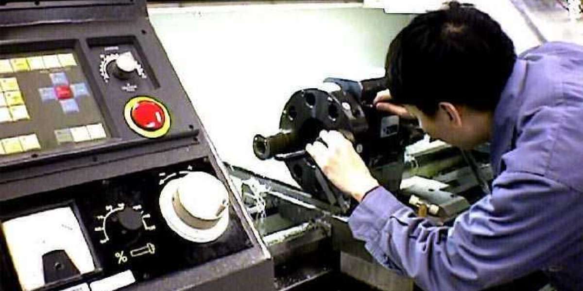 CNC Machine Maintenance Tips That Maximize Productivity and Reduce Downtime