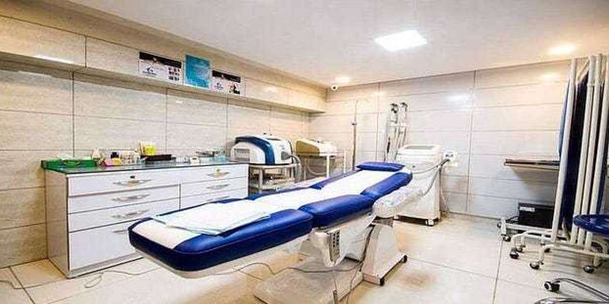 Get Healthy, Glowing Skin with the Best Dermatologist in North Delhi